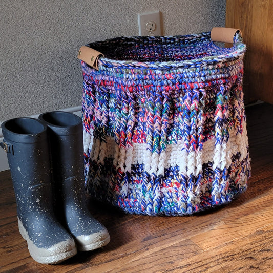 Bits & Pieces Basket Pattern/farmhouse basket/crochet pattern/chunky basket pattern/pdf pattern/easy crochet pattern