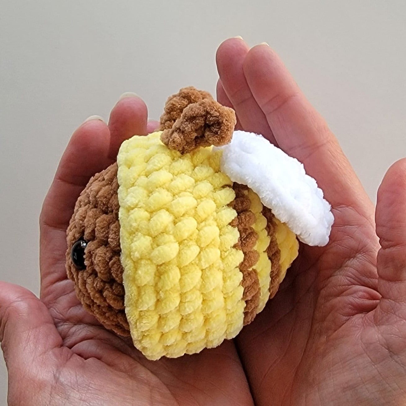 No Sew - Mini Stress Ball Buddies Garden Series Crochet Pattern, Daisy, Sunflower, Forget Me Not, Wasp, Quick Market, Easy Make, Flower, Bee